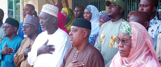 Refondation : le ministre Abdourahamane Oumarou veut faire des drapeaux et de l’hymne national un rendez-vous hebdomadaire dans l’administration
