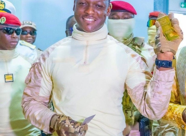 Burkina : le Président du Faso inaugure la première raffinerie d'or du pays