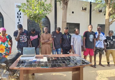 Zinder : trois réseaux de malfaiteurs démantelés, dix personnes interpellées et des dizaines de téléphones saisis