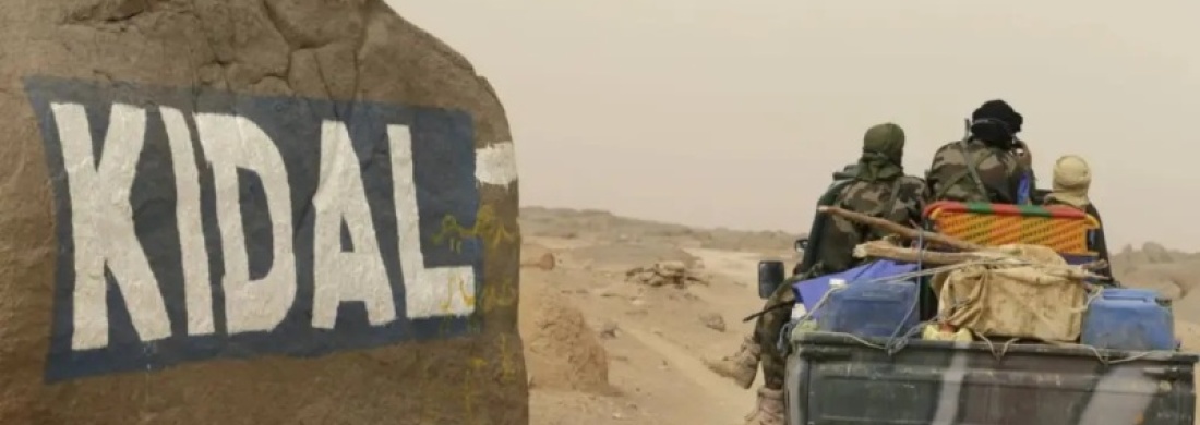Mali : l’armée fait monter la pression sur Kidal avec des manœuvres militaires d’envergure appuyées par des frappes aériennes dans la zone