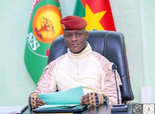 Burkina : le gouvernement annonce la rupture de ses relations diplomatiques avec la France