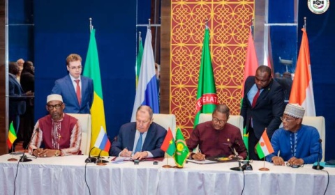 Sergueï Lavrov à Niamey : Moscou et l’AES affichent leur volonté de renforcer leur partenariat politique, économique et sécuritaire