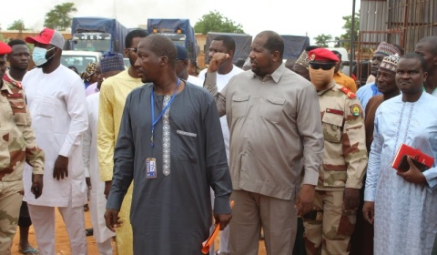 Commerce : le ministre Abdoulaye Seydou sanctionne les Établissements Charfo d’une interdiction temporaire d’activités pour pratiques frauduleuses