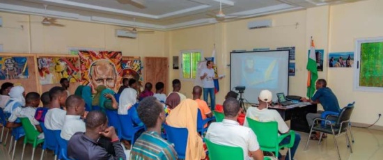 Journée internationale de la langue russe : l’ONG Ensemble Main dans la Main Niger-Russie renforce les échanges culturels et éducatifs