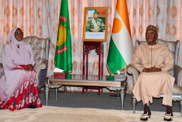 Diplomatie : la nouvelle Ambassadrice du Nigeria présente les copies figurées de ses lettres de créance