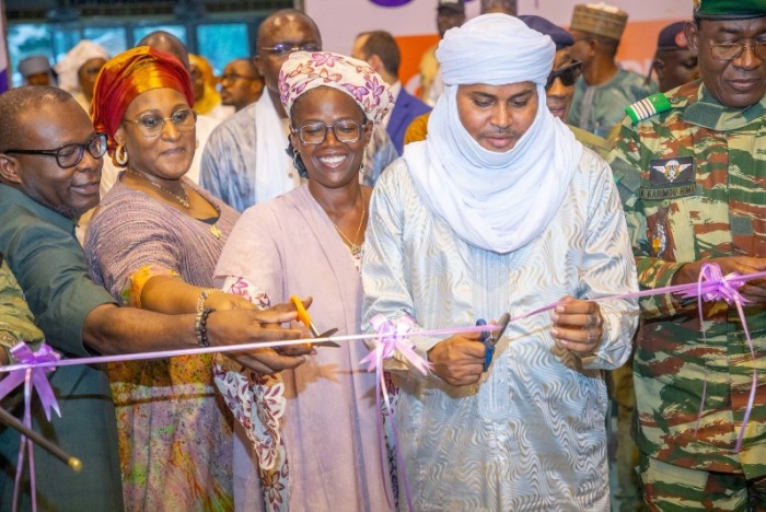 Journée internationale de la fille : à Niamey, une foire commerciale pour célébrer le talent et promouvoir l’autonomisation des jeunes filles entrepreneures