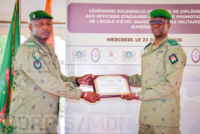 Défense : fin de stage de la 5e promotion du Cours d’État-Major de l’École Militaire Supérieure (EMS)