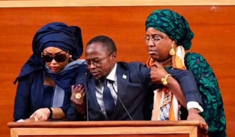 Sénégal : le Président Diomaye opte pour le référendum après l’adoption controversée d’une révision de la Constitution par le Parlement