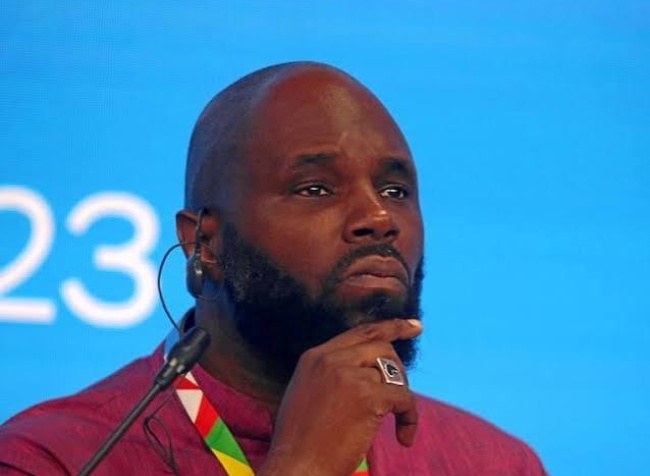 Afrique du Sud : l’activiste panafricaniste Kémi Séba et ses coaccusés maintenus en détention
