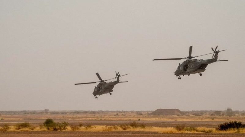 Helicptere aeroport Niamey