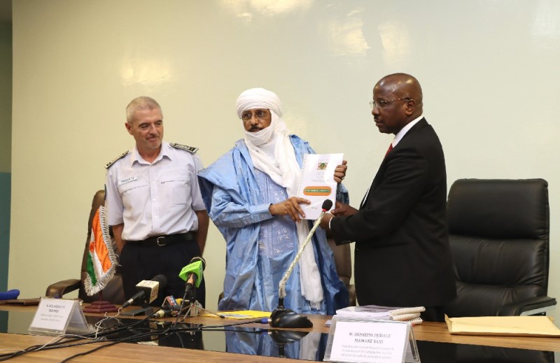 Ikta Abdoulaye Mohamed remise davant projet code penal