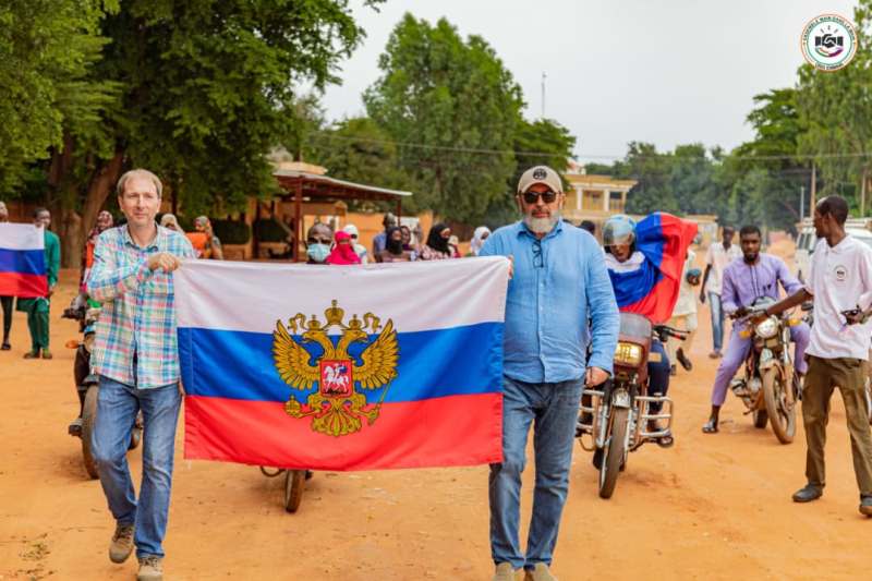 Celebration fete drapeau russe BIS15