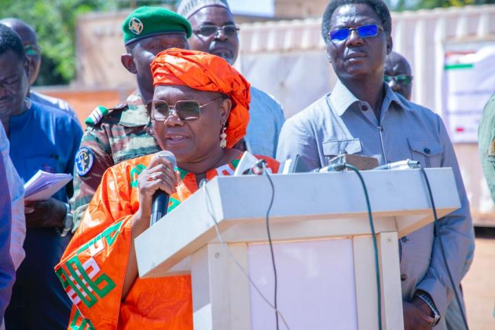 Elisabeth Sherif inauguration ecole Route Filingue 10