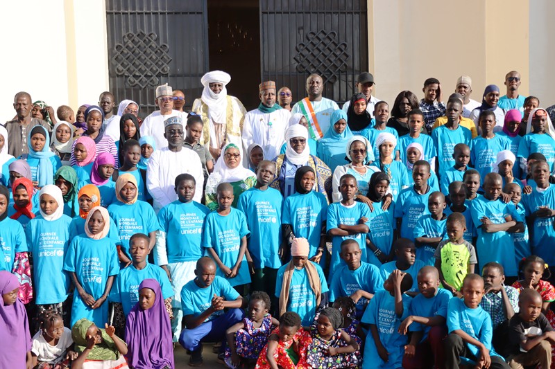 Enfants Hemicycle CCR BIS1