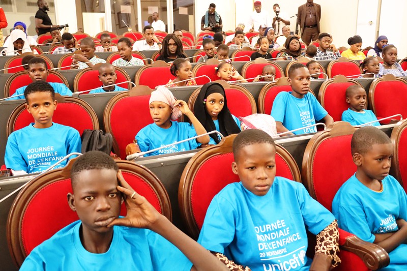 Enfants Hemicycle CCR BIS2