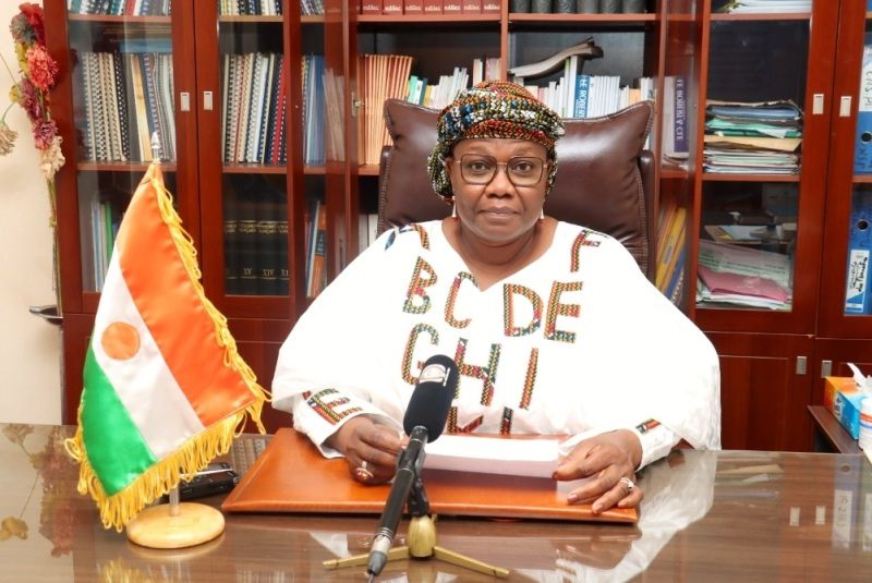 Ministre de Education Alphabetisation et Promotion des Langues Dr Elisabeth Sherif