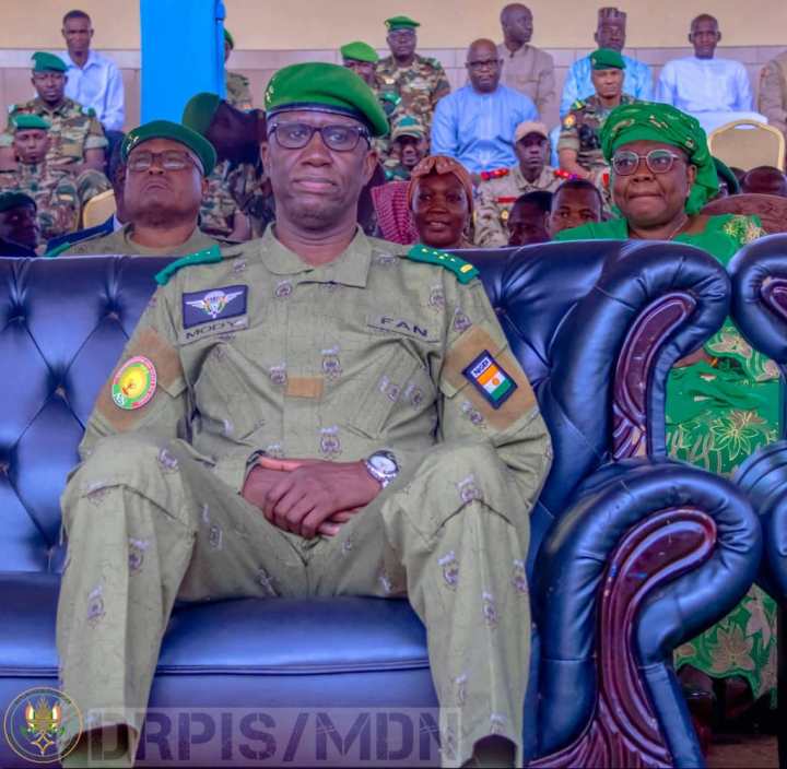 PresentationDrapeauNationalGendarmerie2026BIS5