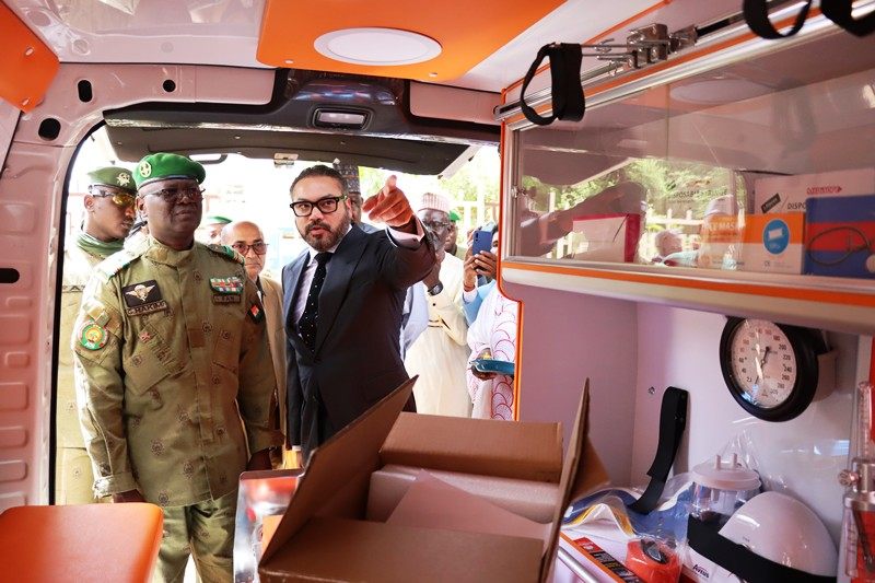 Remise ambulance don Contec Global BIS