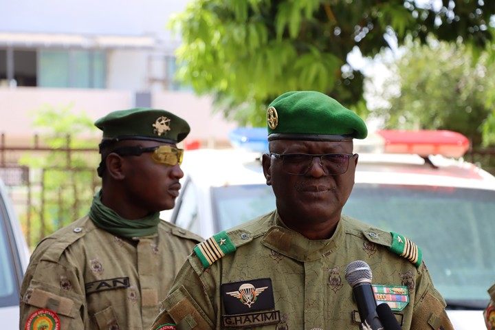 Remise ambulance don Contec Global BIS3