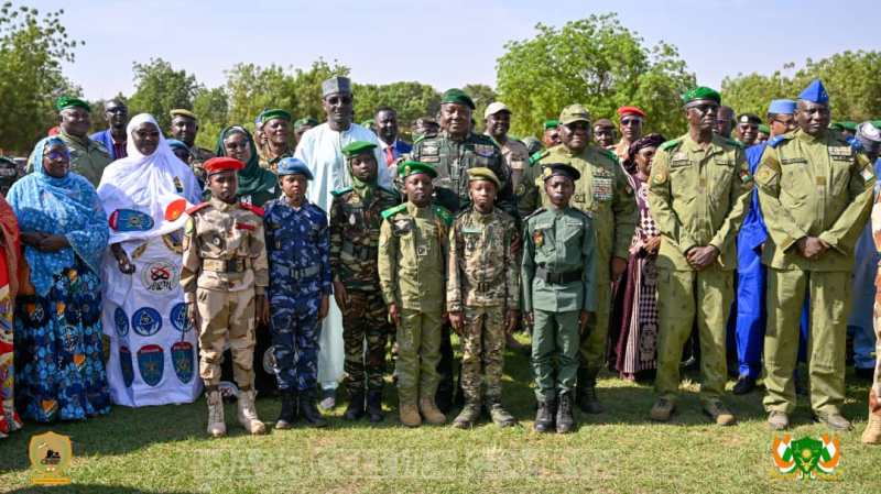 Tiani et femme FDS BIS