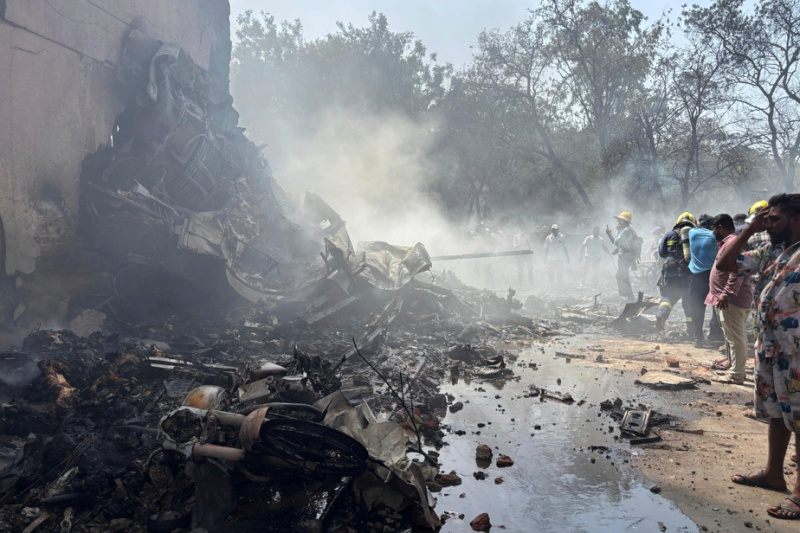 crash avion air India 12 06 2025