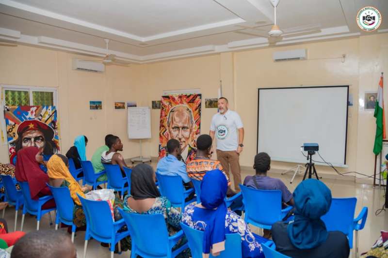 projection film russe Trois Secondes BIS4