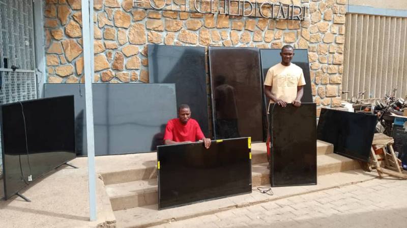 voleurs televiseurs quartiers de Niamey