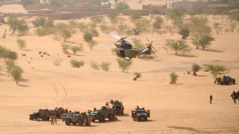 Les forces armee etrangeres dans le desert