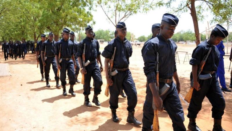 Officiers de police burkinabe en mai 2016