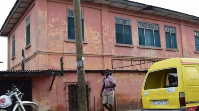 batiments fausse ambassade americaine au Ghana