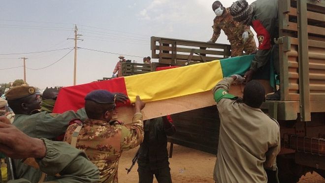 corps de soldats maliens morts
