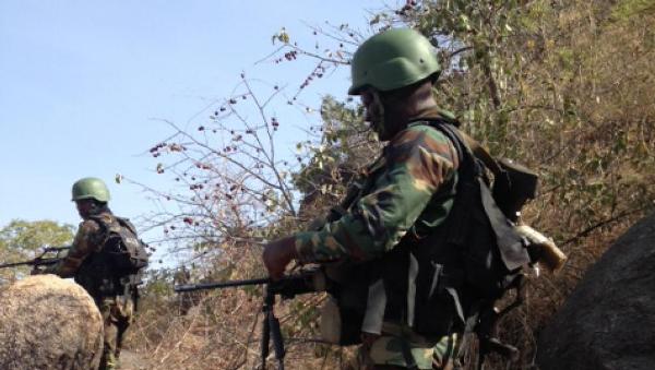 soldats de l armee de terre camerounaise
