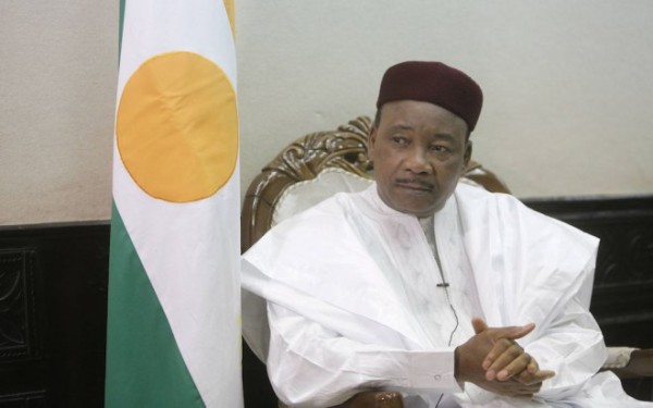 Issoufou drapeau Niger 