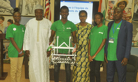 Jeunes nigeriens concoure robotique USA