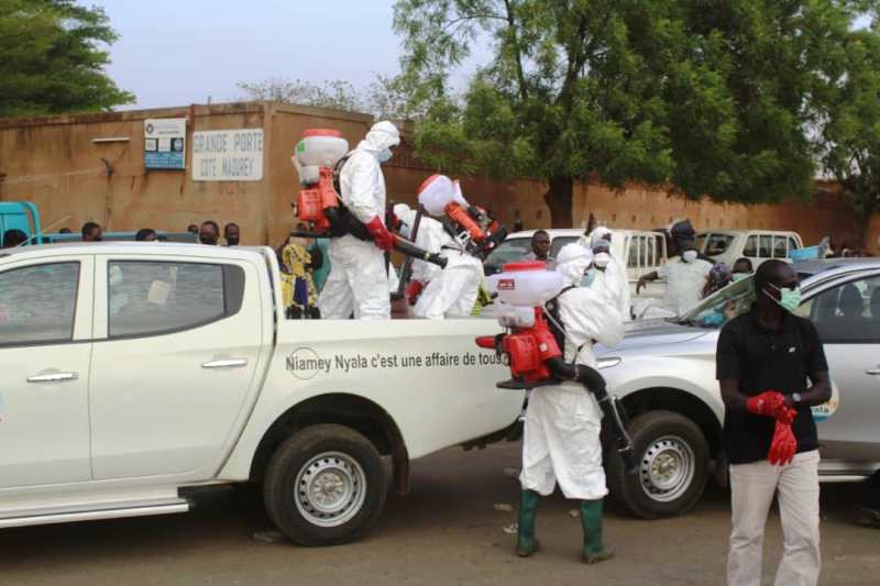 Operation desinfection Grand marche de Niamey BIS2