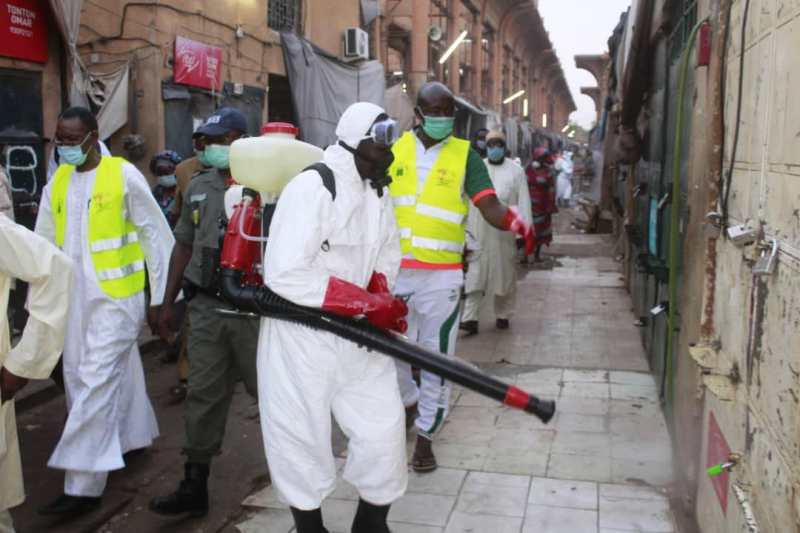 Operation desinfection Grand marche de Niamey BIS3