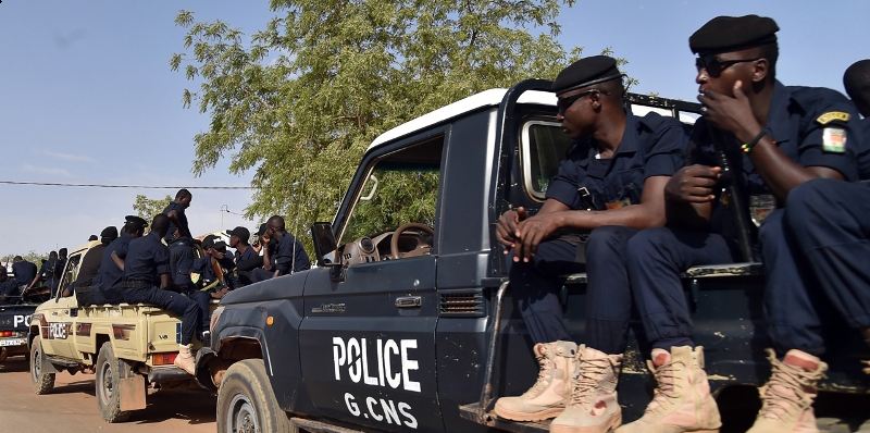 police niamey niger.jpg