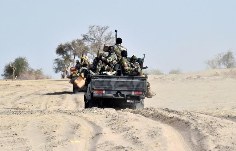 soldats nigeriens patrouillent Bosso25 mai 2015