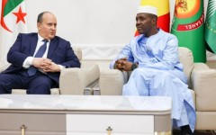 Mali : le premier ministre Algérien à Bamako pour acter la réconciliation