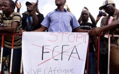 Comment Paris contrôle ses anciennes colonies par le biais du franc CFA ? (Par Seydou Diakité)