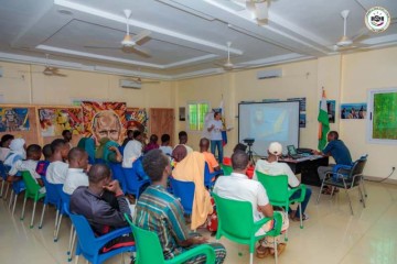 Journée internationale de la langue russe : l’ONG Ensemble Main dans la Main Niger-Russie renforce les échanges culturels et éducatifs