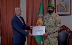 Mali–Mauritanie : Assimi Goïta et le ministre mauritanien de la Défense renforcent la coopération sécuritaire face aux menaces transfrontalières au Sahel