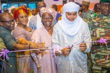 Journée internationale de la fille : à Niamey, une foire commerciale pour célébrer le talent et promouvoir l’autonomisation des jeunes filles entrepreneures