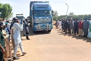 Réouverture du corridor frontalier Tsamiya-Kamba : un ouf de soulagement pour près de 2 000 camions à destination du Niger mais bloqués à la frontière Bénin-Nigeria