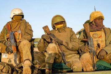 Le Mali invité à nouveau à reconsidérer son retrait des forces du G5 Sahel