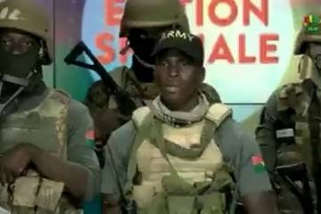 Burkina Faso : le lieutenant-colonel Paul-Henri Damiba, refugié à la base française, préparerait une contre-offensive