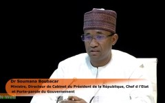 Controverse linguistique : le gouvernement assume le hausa comme choix de rupture et de souveraineté
