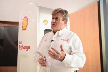 Du delta du Niger aux salons du pouvoir européen : l’irrésistible ascension d’un “expert” du chaos organisé