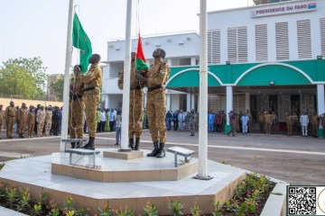 Présidence du Faso : le drapeau de la Confédération des États du Sahel flotte désormais à Koulouba