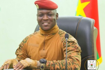 Burkina : la réapparition publique du capitaine IB met fin aux folles rumeurs sur la situation à Ouagadougou